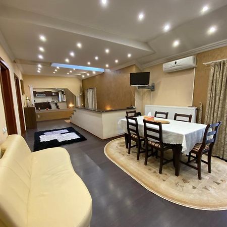 Central Apart Apartment Oradea Ngoại thất bức ảnh